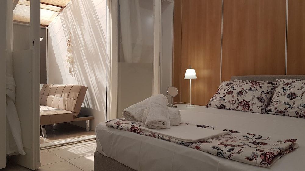 undefined Errathens Sky Apartment 9