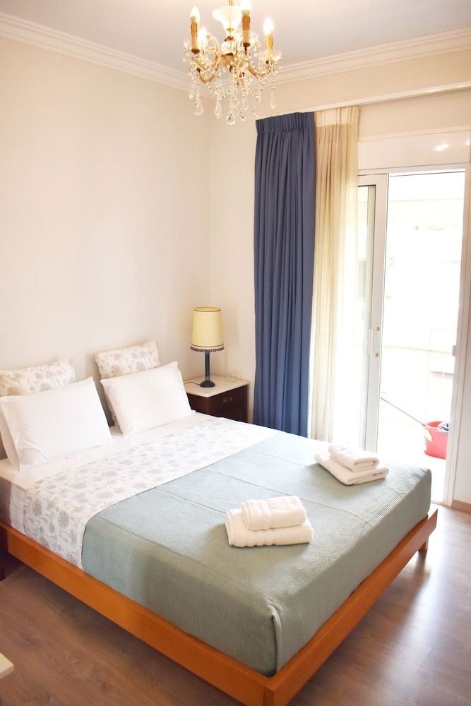 undefined A Skip Away from the Acropolis Museum 7