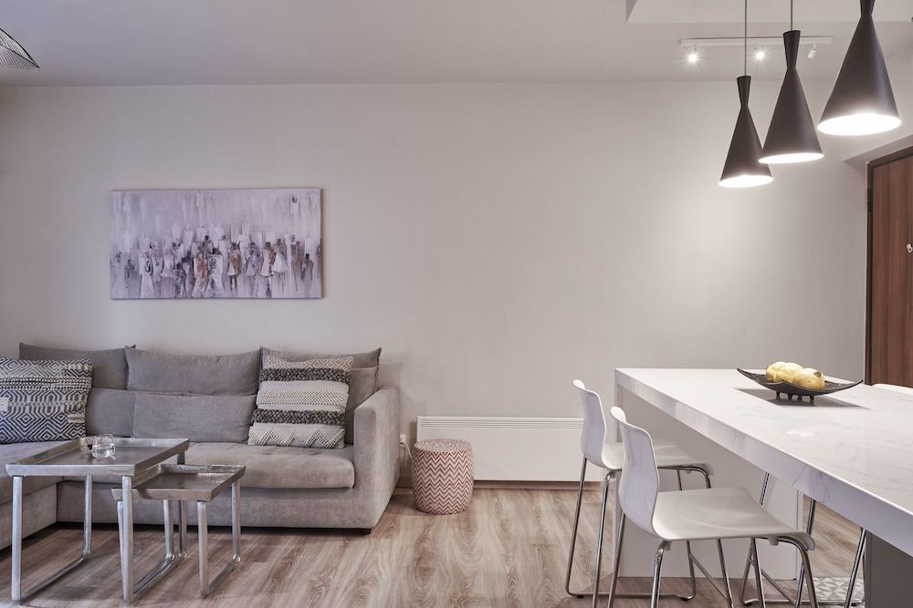 Charitos II Chic n modern 2BD Apt Luxury Apartment 14