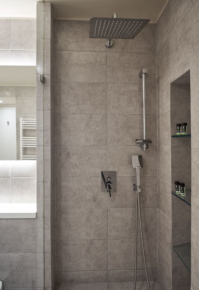 Charitos II Chic n modern 2BD Apt Luxury Apartment 26