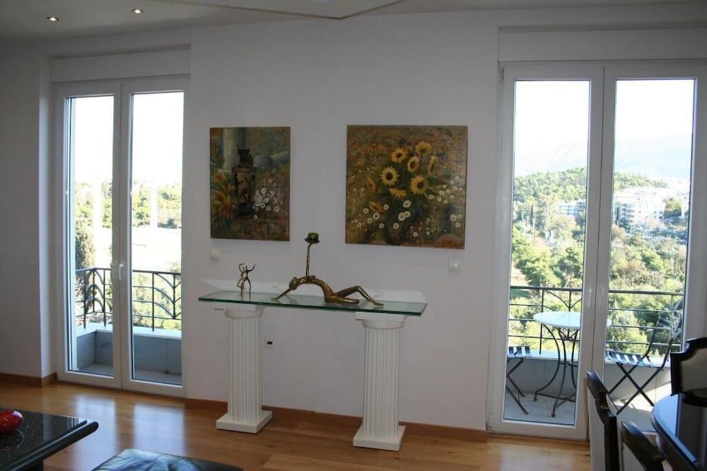 Acropolis Elegant Penthouse Deluxe Apartment 23