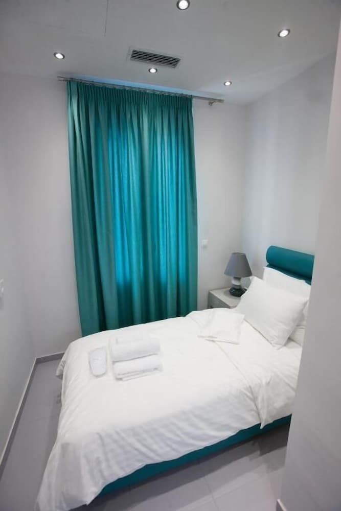 Acropolis Elegant Penthouse Deluxe Apartment 15