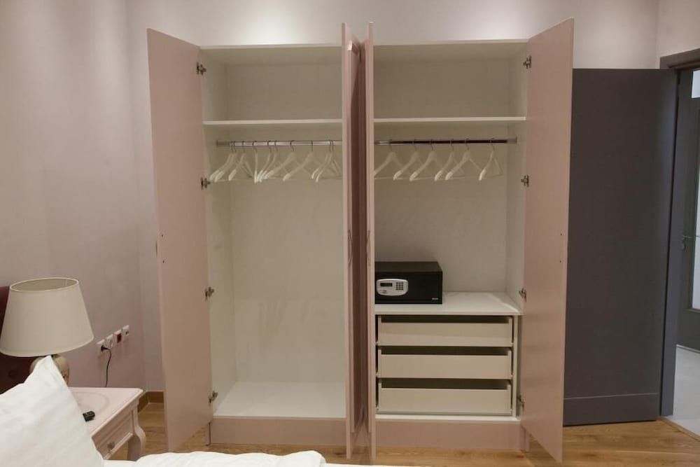 undefined Acropolis Elegant Penthouse 10