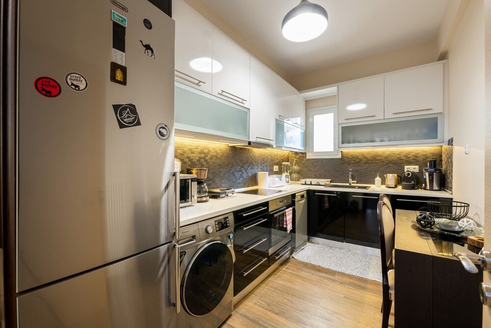 undefined 2br renovated flat close to metro 10