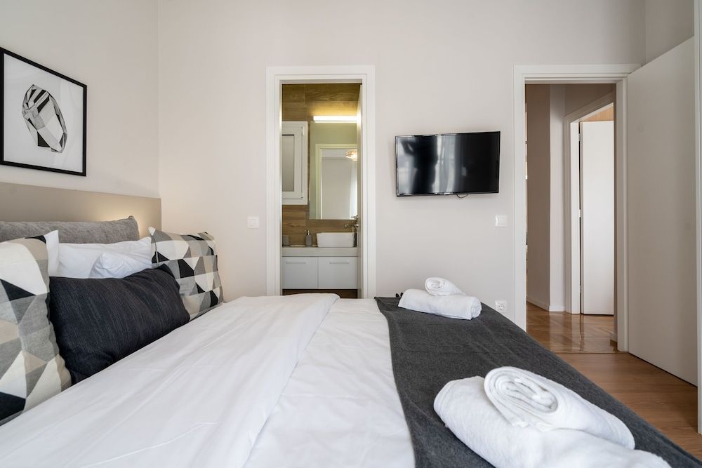 The Athens Gathering - Hip area Deluxe Apartment 4