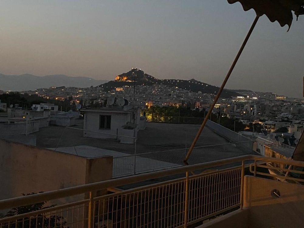 undefined Charming Renovating Mets Apartment Athina 7