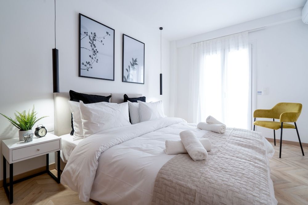 Pagrati's best apartment Design Apartment 7