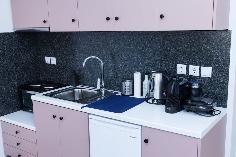 undefined Homey studio in Athens Downtown -3 6