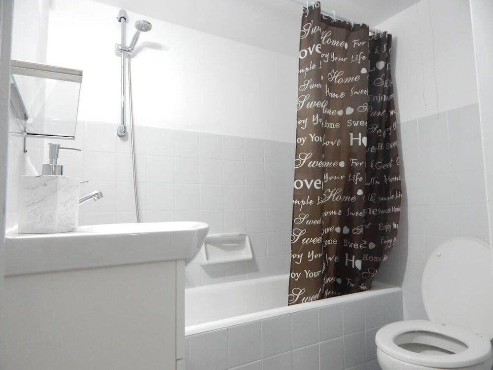 Feels Like Home 2 - One Bedroom Apartment Apartment 15