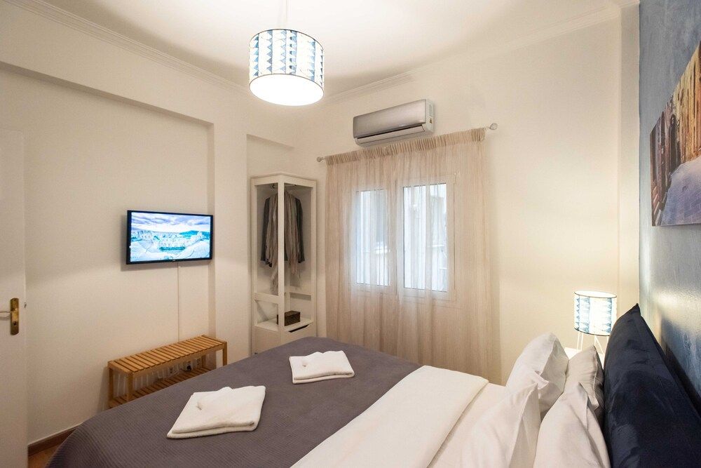 undefined Blue Ark Comfort near Acropolis 8