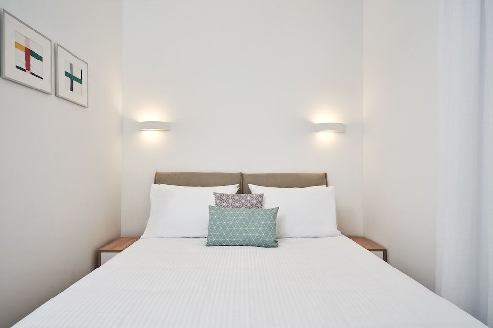 undefined Hilton-Ilisia Park 2Bd Elite Living 7