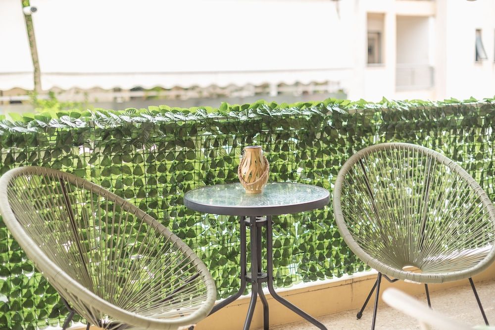 Supreme Suite with balcony by Cloudkeys City Room 11