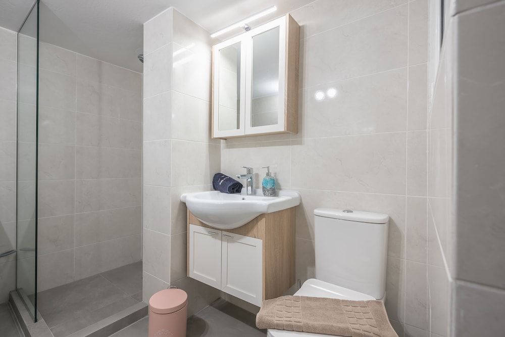 Supreme Suite with balcony by Cloudkeys City Room 15