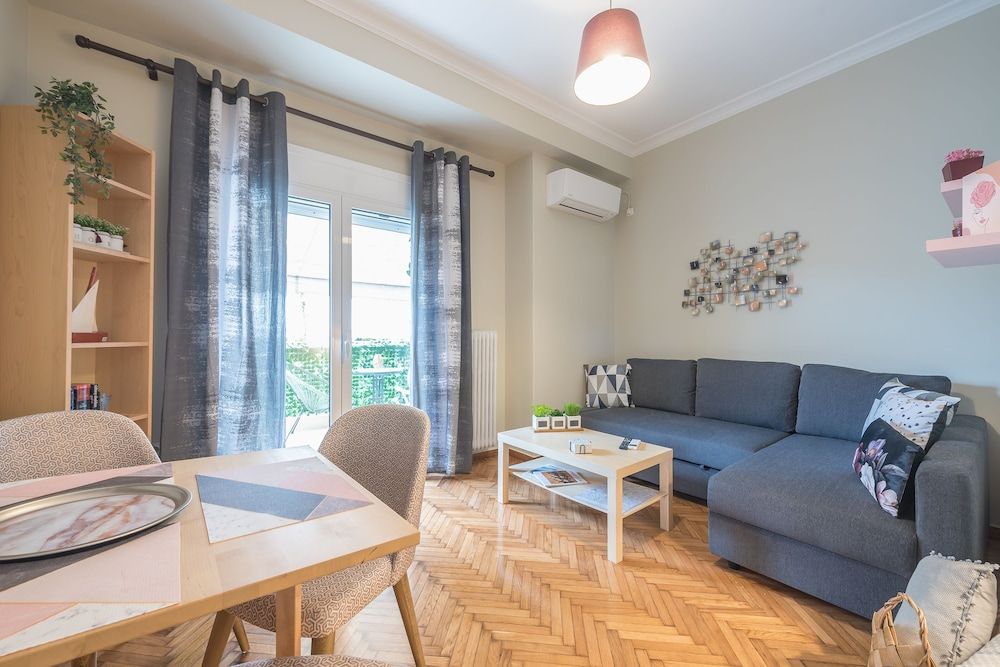 Supreme Suite with balcony by Cloudkeys City Room 27