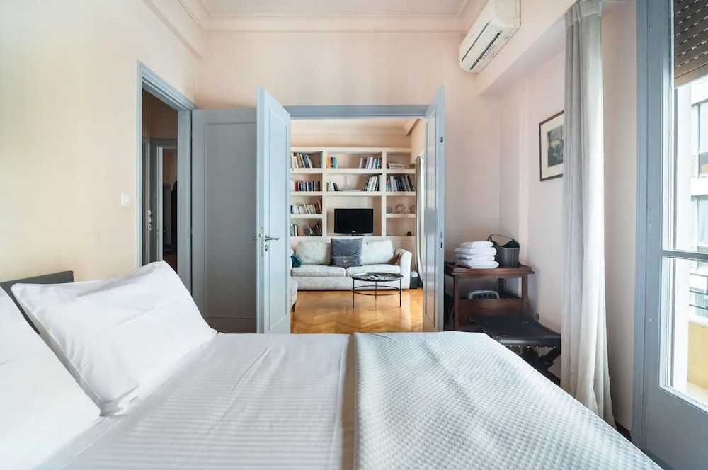 undefined Neoclassical Athenian 2-bed Apt Balcony 7