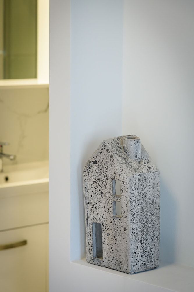 Lush Emerald apt in the heart of Athens Deluxe Apartment 12