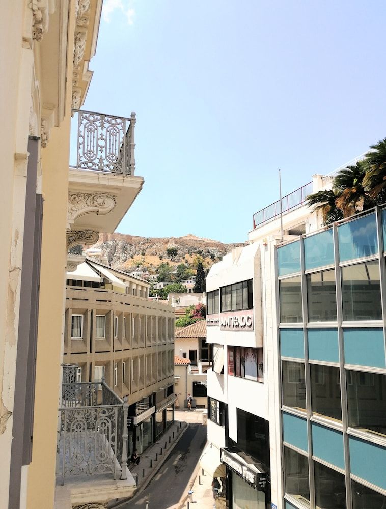 undefined Elegant apartment under the Acropolis 8