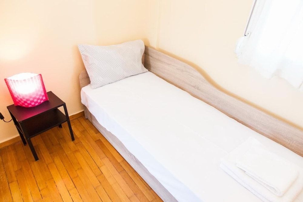 undefined Bright apt w lovely view in Lycabettus 4