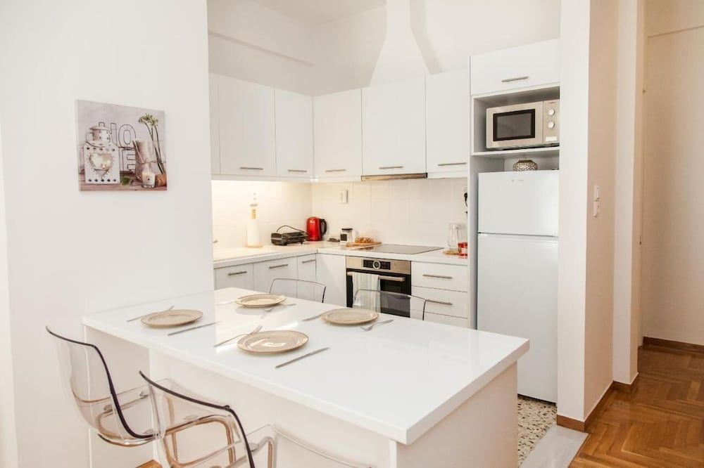 undefined Cozy apt with Lycabettus View 9