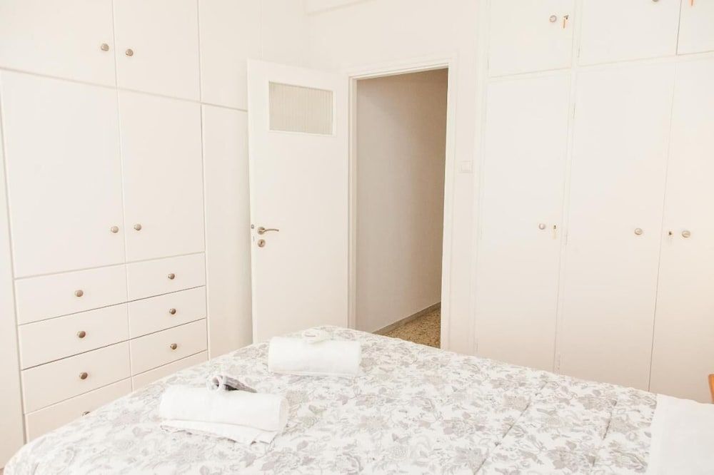 undefined Cozy apt with Lycabettus View 5