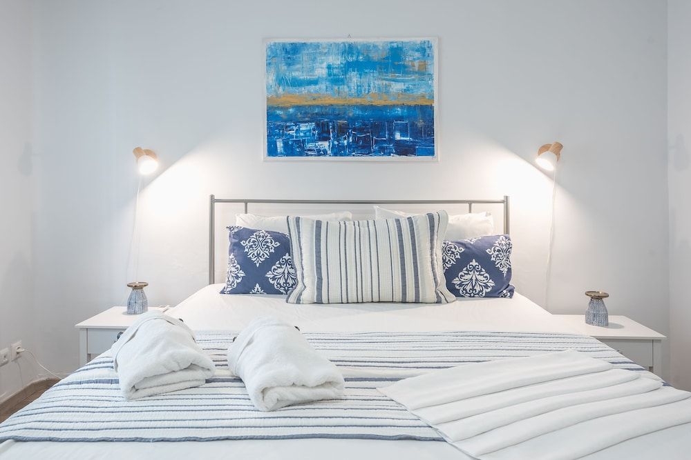 undefined Cloudkeys Spacious Family Home in Thisio 4