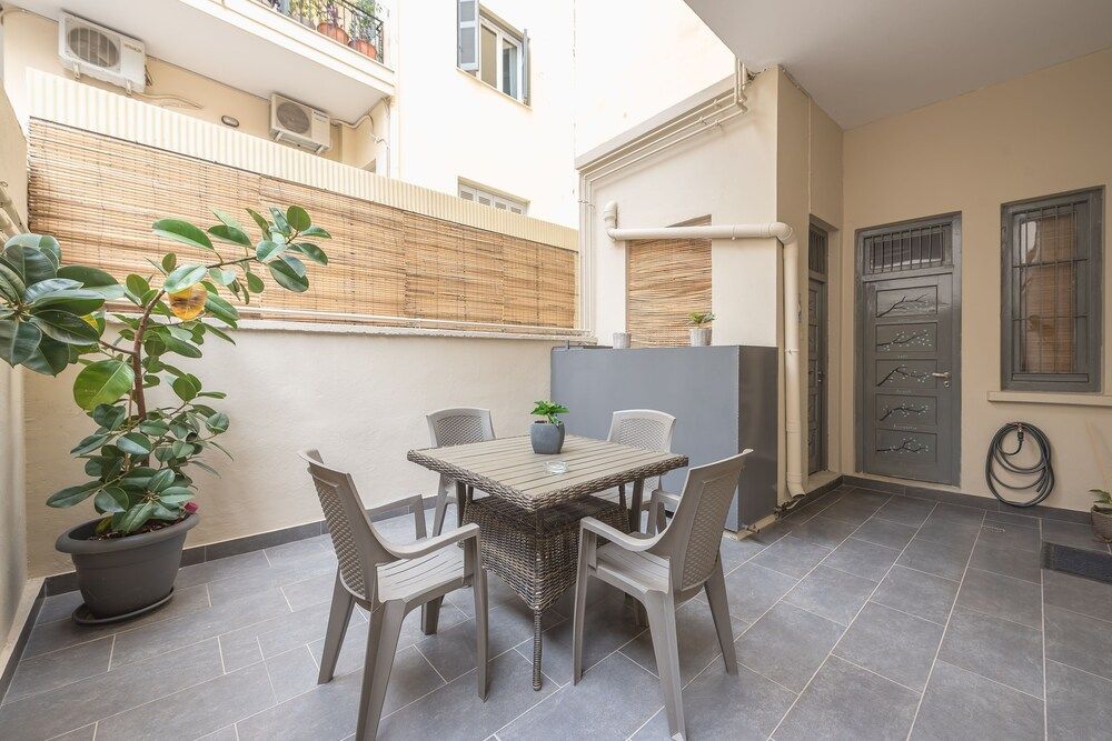 undefined Cloudkeys Spacious Family Home in Thisio