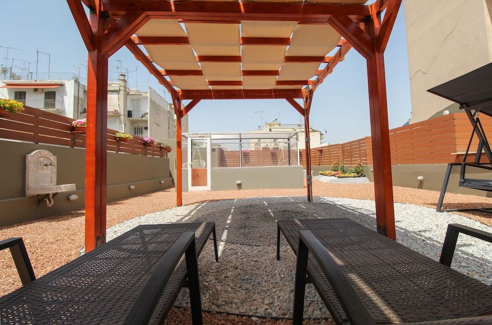 undefined Modern Apartment With Roof Terrace in Athens 10