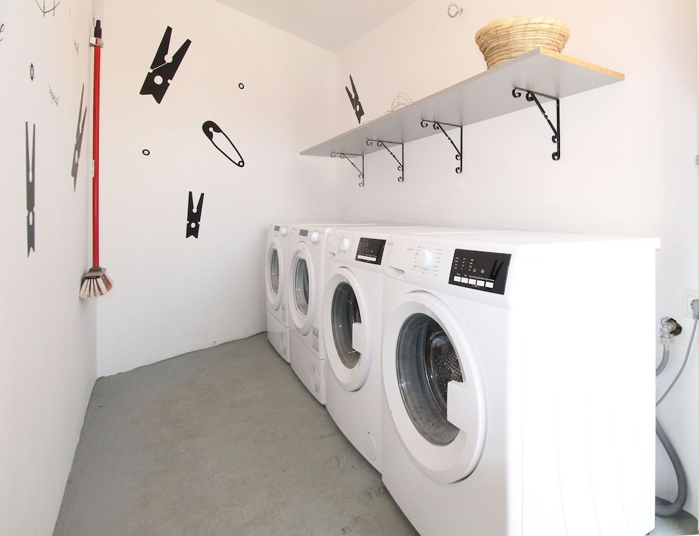 undefined Modern Apartment With Roof Terrace in Athens 5