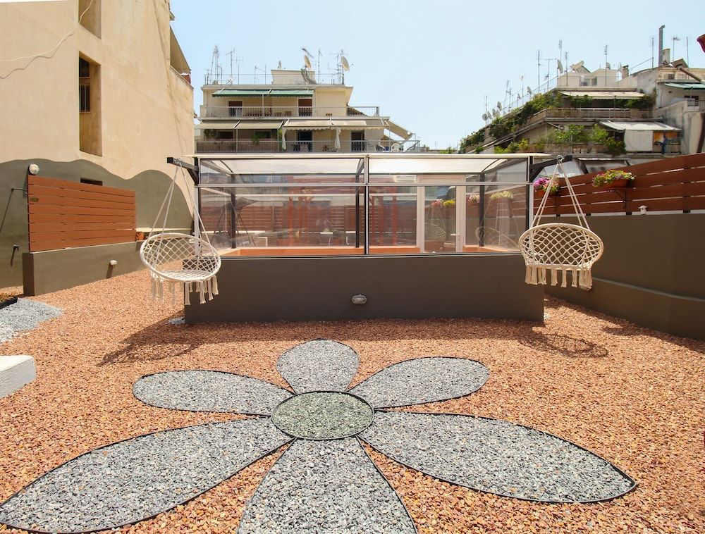 undefined Modern Apartment With Roof Terrace in Athens 9