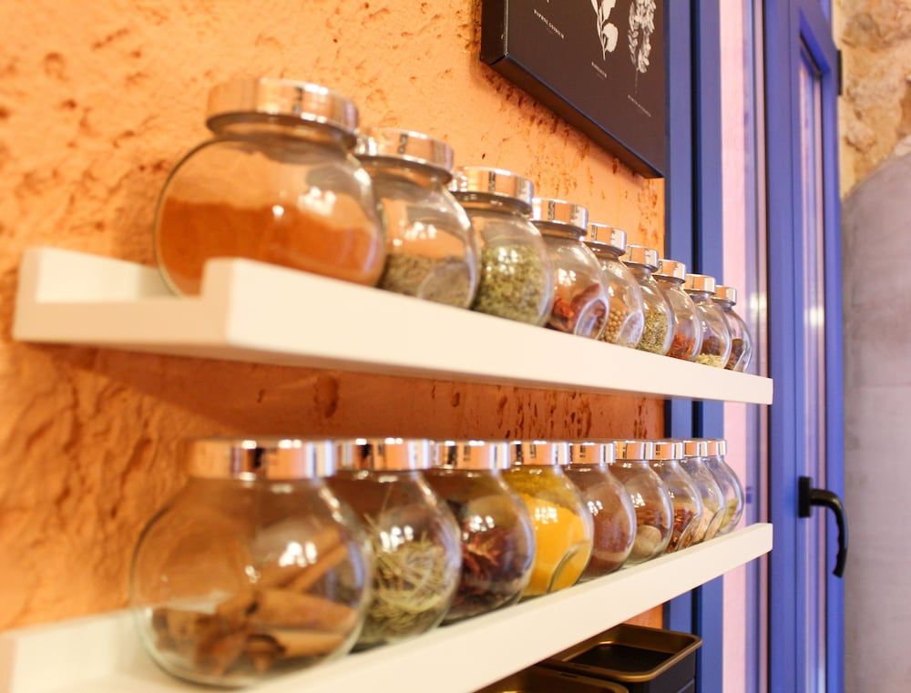 undefined Modern Apartment With Roof Terrace in Athens 3