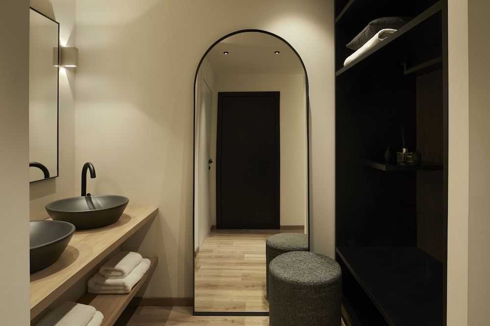 Athens Woo Suites Acropolis Superior room 5