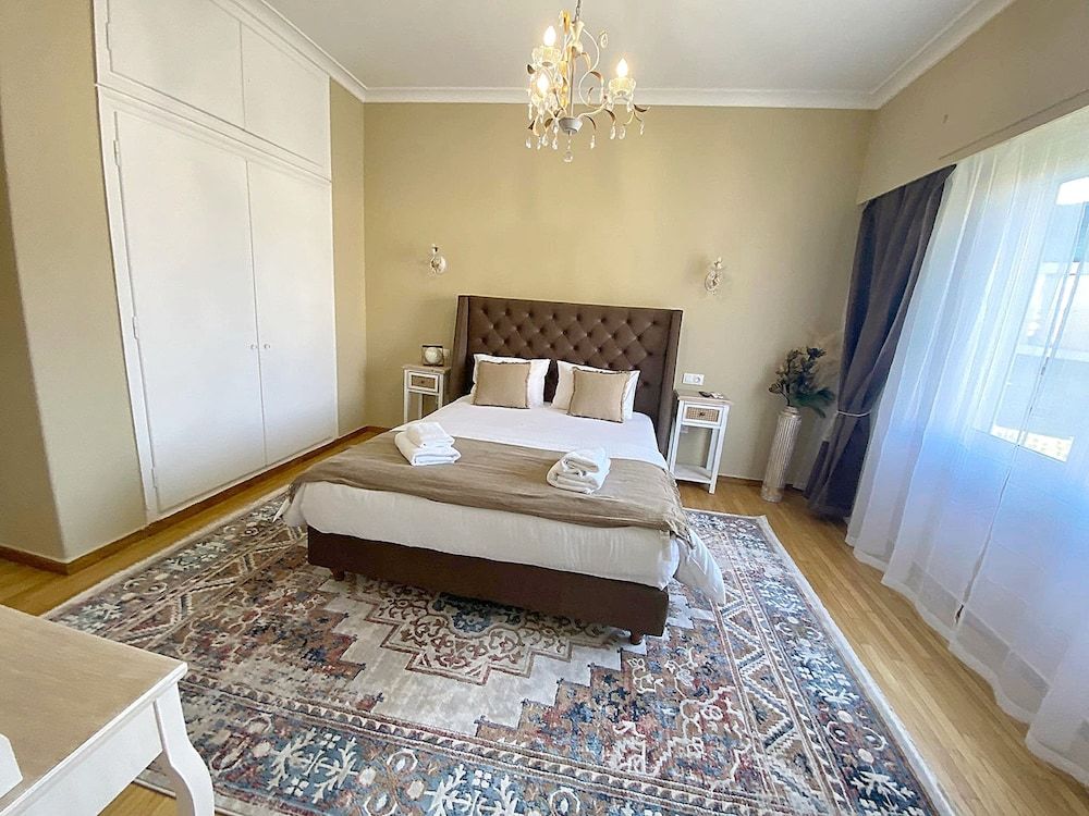 undefined Check Point - Acropolis View A 2