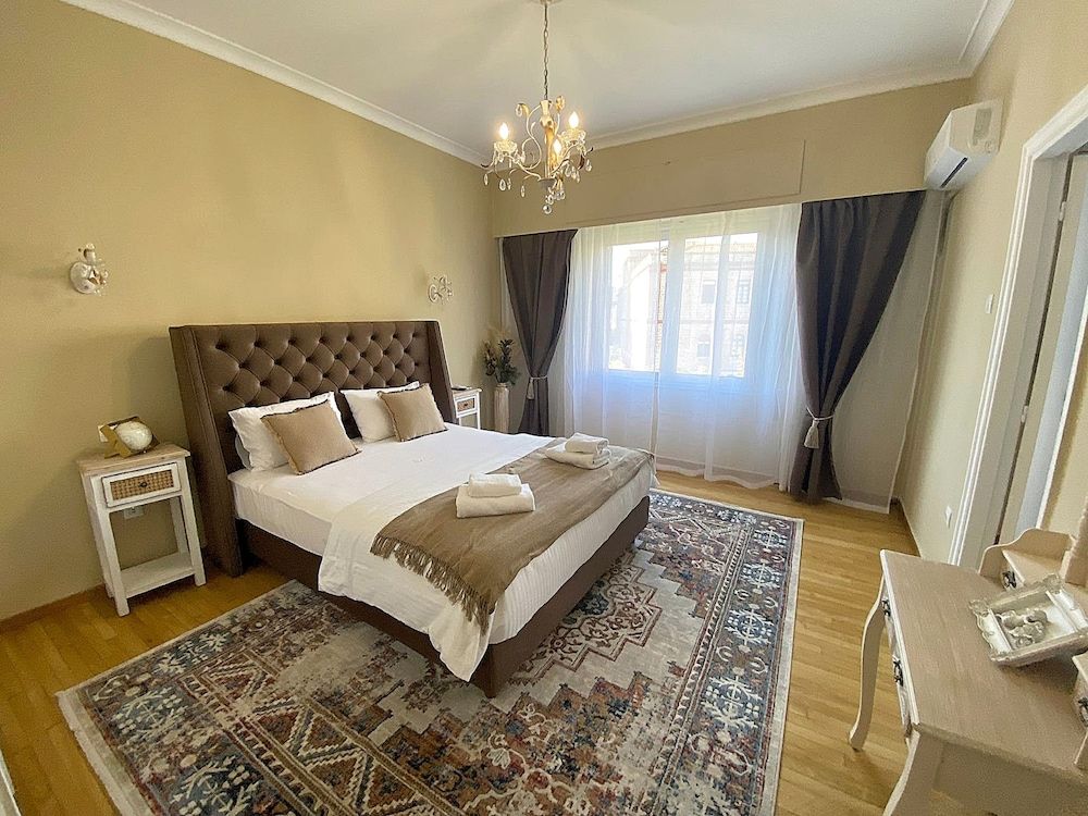 undefined Check Point - Acropolis View A 8