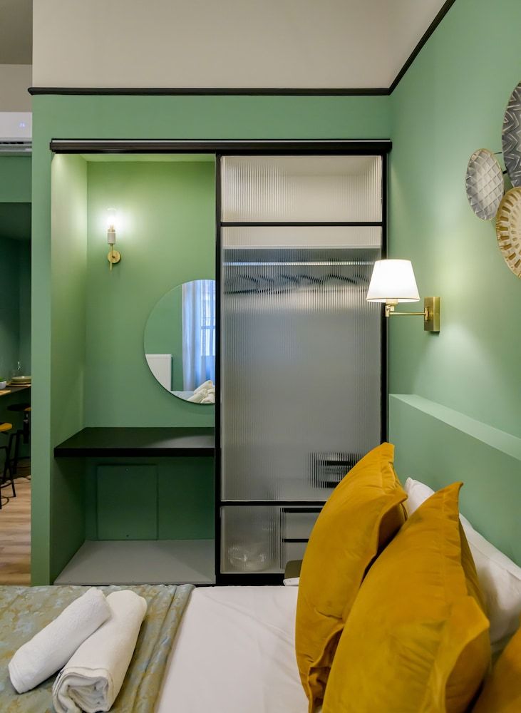 Urban Tales Deluxe Double Room 13