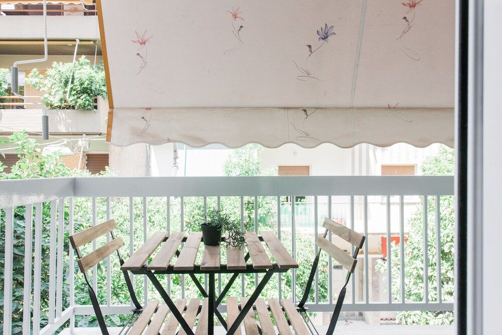 Dazzling 1BR Apartment in Koukaki Standard Apartment 15