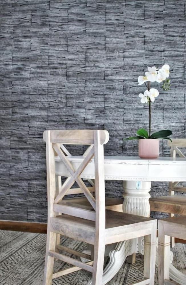 undefined Suite 2 Bedrooms 5