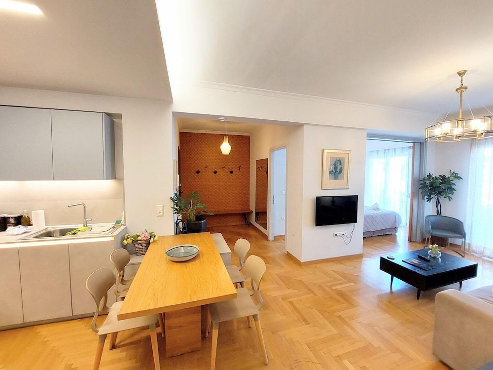 undefined Elegant apartment in Acropolis 4