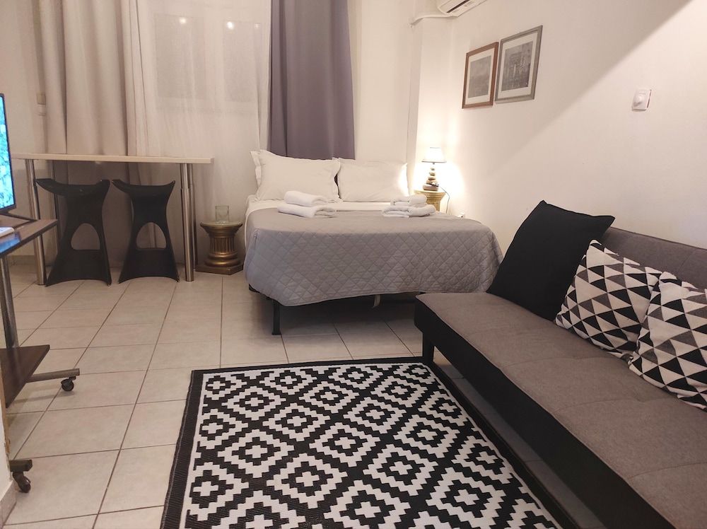 undefined Lamda Vintage Apartment