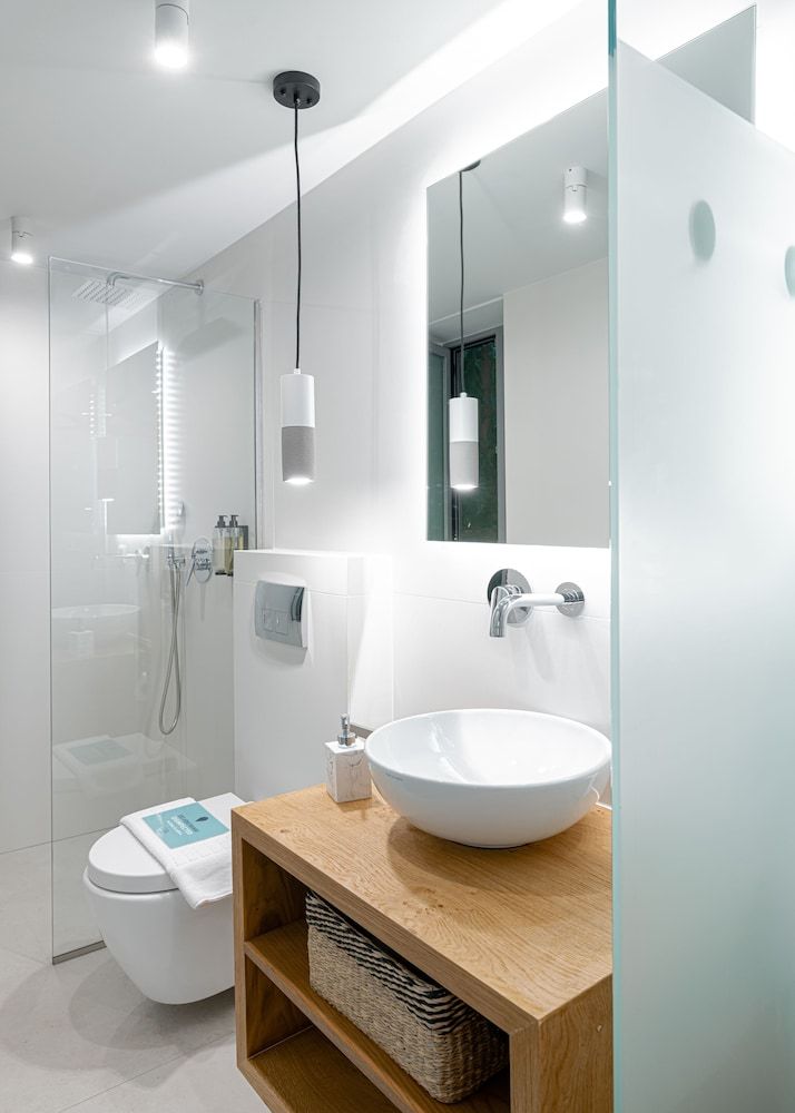 Ciel Suites Athens Standard Studio Suite, 1 Queen Bed, Mezzanine 4