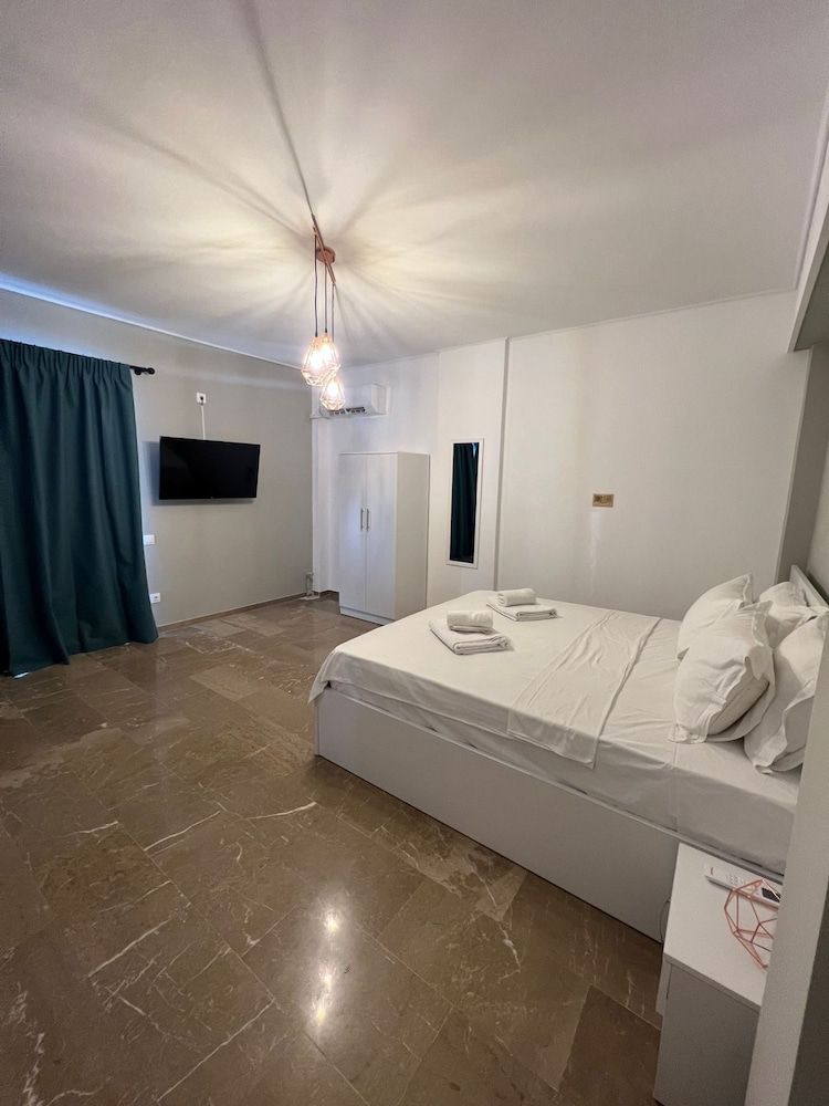 undefined Nikis Penthouse 2