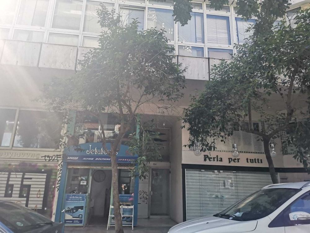 undefined Nikis Penthouse 6