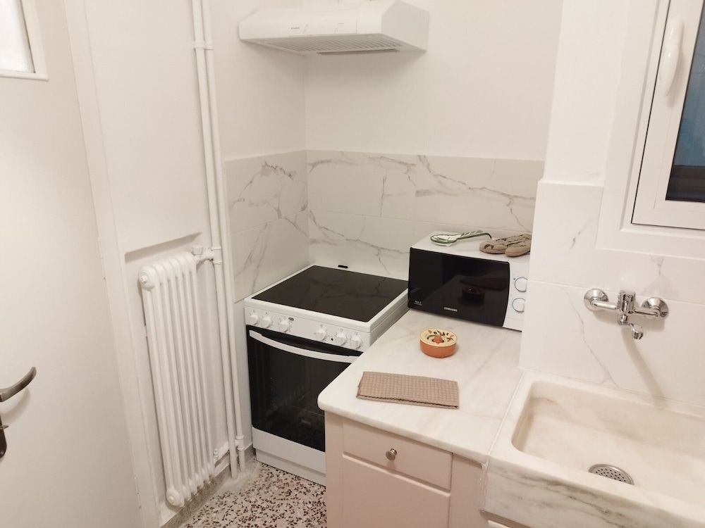 undefined Zeus Apartment 10