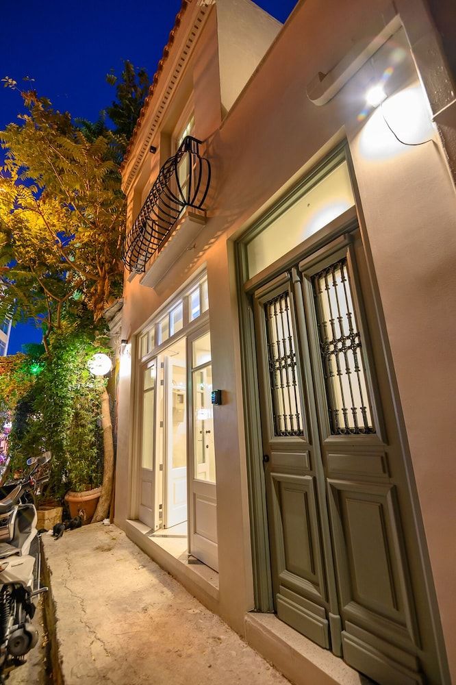 undefined Belle Athenes - Luxury Rooms at Monastiraki Railway Station 8