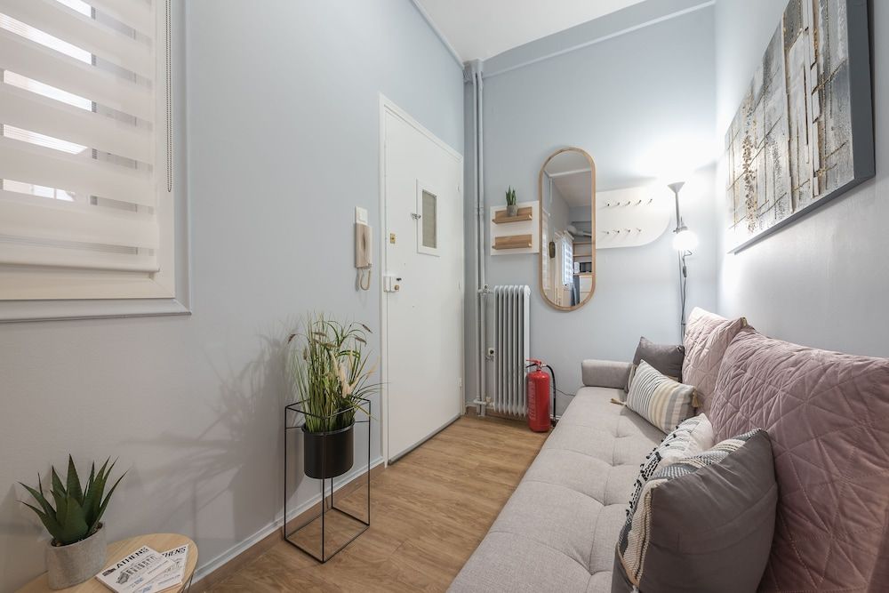 City Nest Apartment by Cloudkeys City Apartment 24