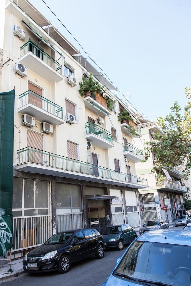 undefined Brand new apt in central Athens 2