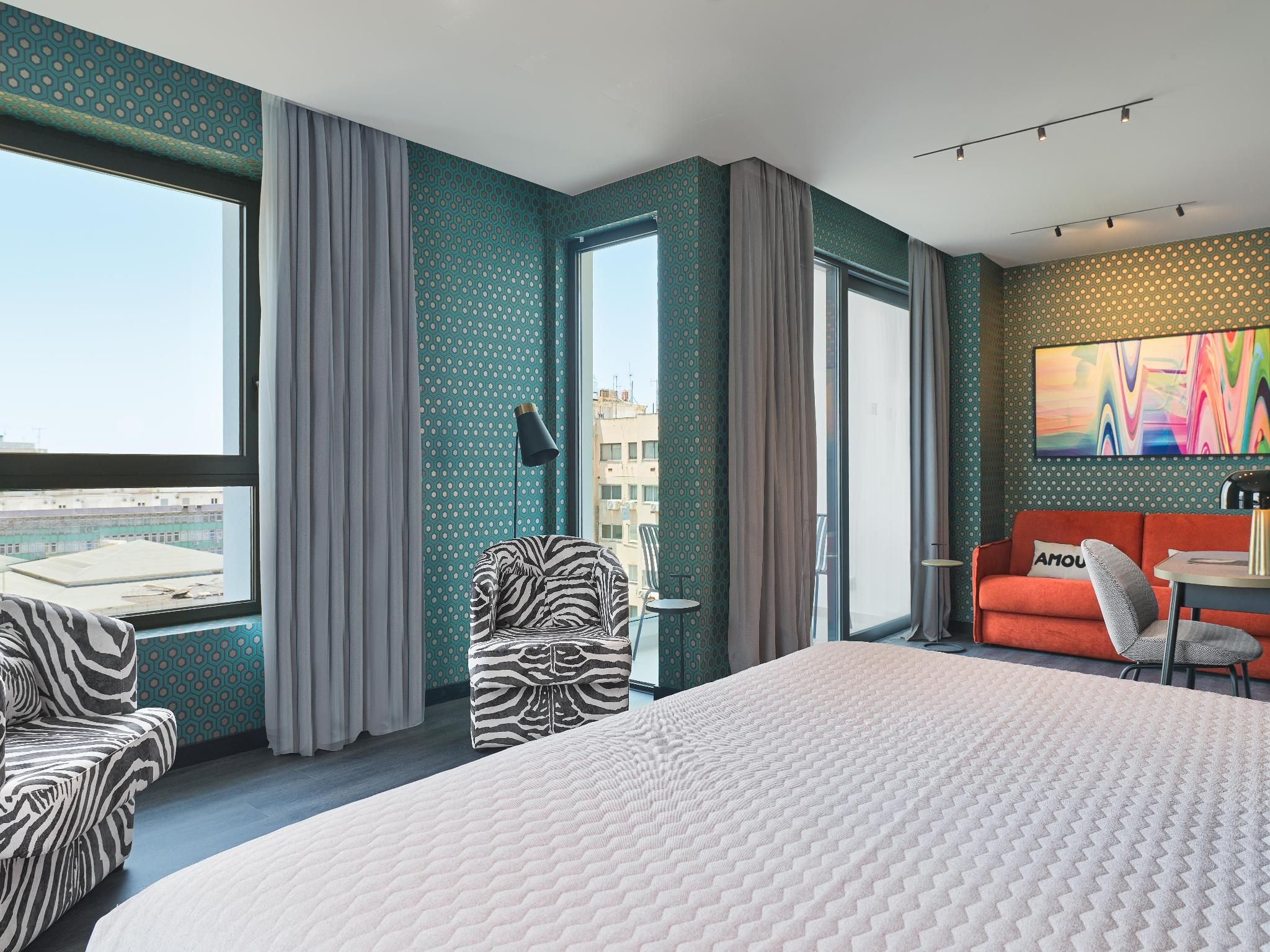 NYX Interconnecting Executive Suites