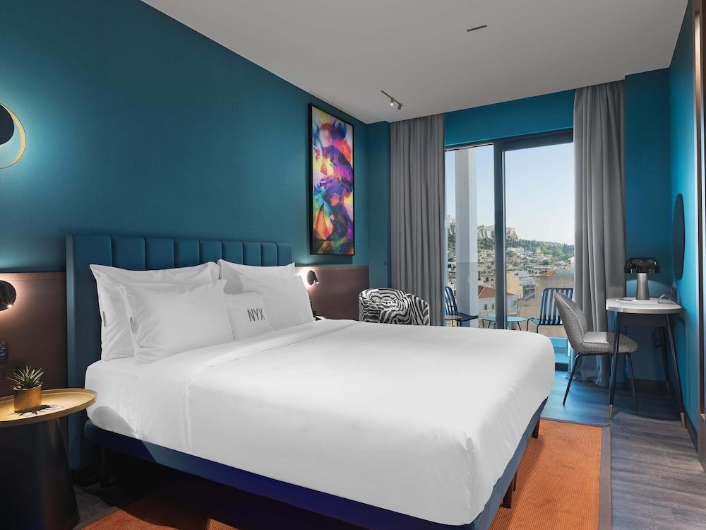 Deluxe Acropolis Room with Lounge Access