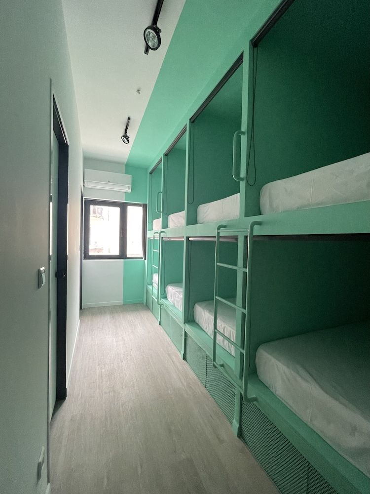 undefined Art Of Living - Hostel 6