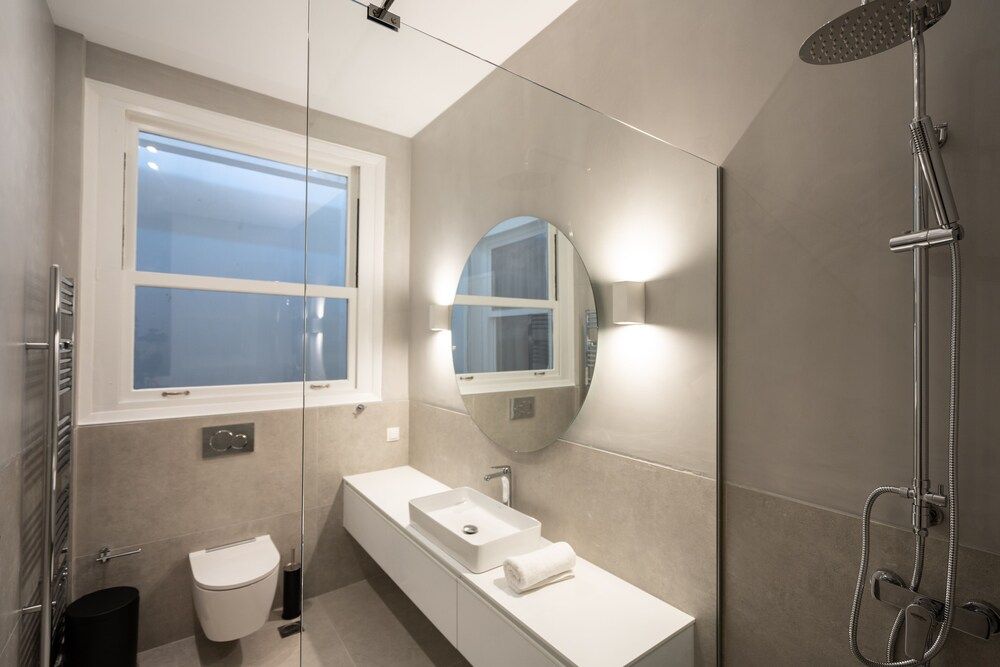 Upscale Athens Luxury Penthouse Luxury Apartment, 4 Bedrooms, Terrace, Corner 47