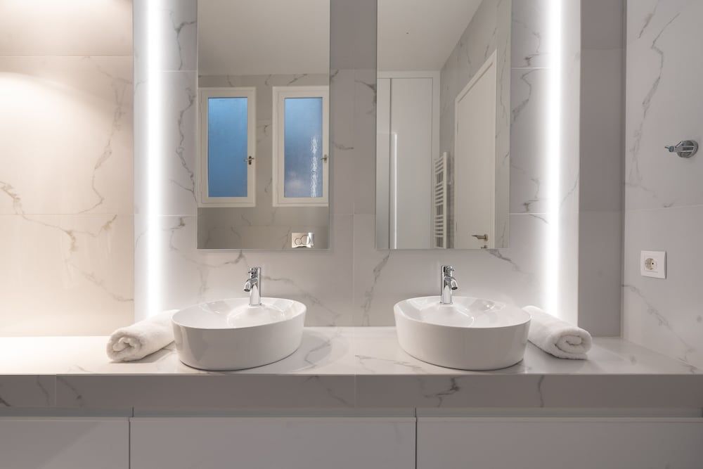 Upscale Athens Luxury Penthouse Luxury Apartment, 4 Bedrooms, Terrace, Corner 52